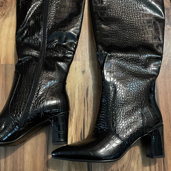 Women's Black Croc-Embossed Knee Boots - Picture 4 of 17